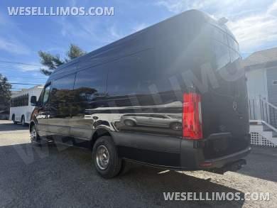2020 LA West Mercedes-Benz Sprinter 3500 170 ext Sprinter - Sprinter for Sale in Westport, Massachusetts, United States - Photo 13