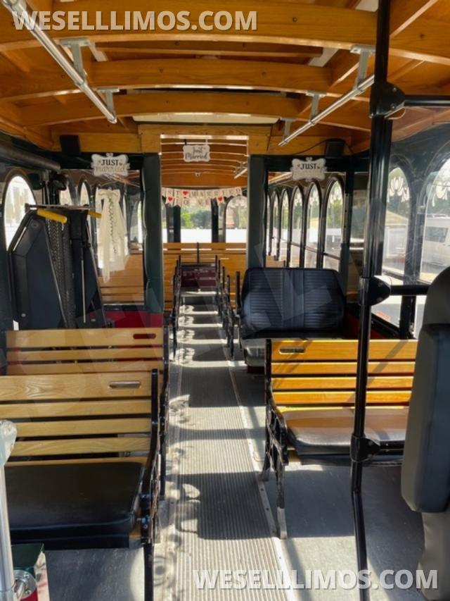 2004 Molly Trolley Freightliner / Wedding Trolley - Photo 4