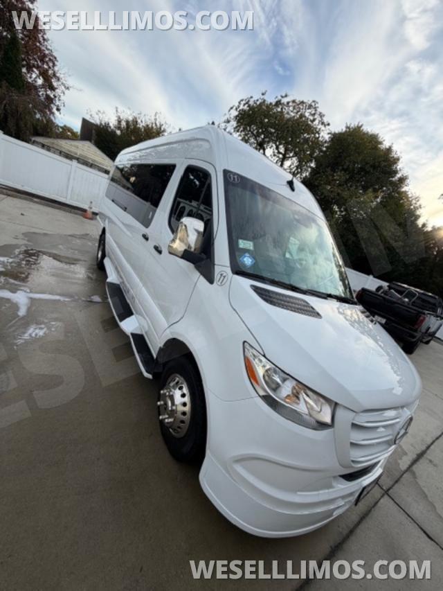 2024  Mercedes-Benz Sprinter 3500EXT Sprinter - Photo 2