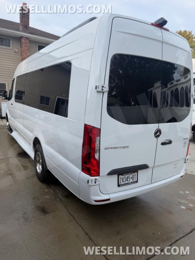 2024  Mercedes-Benz Sprinter 3500EXT Sprinter - Photo 4