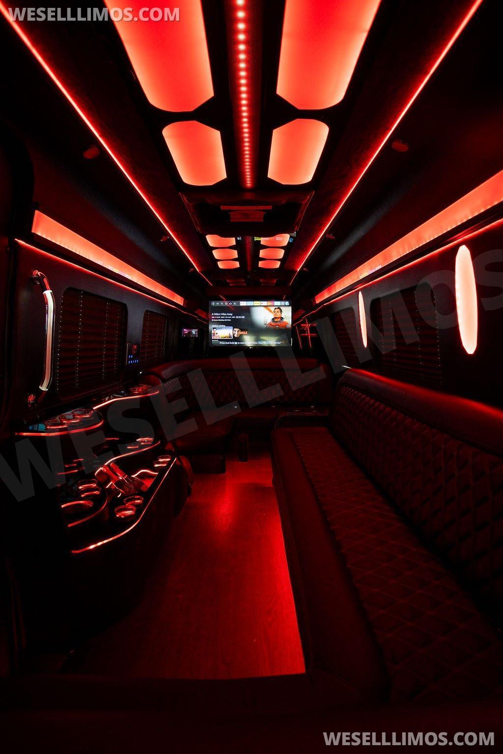 2015 Grech Mercedes-Benz 3500 Sprinter Limousine - Photo 3
