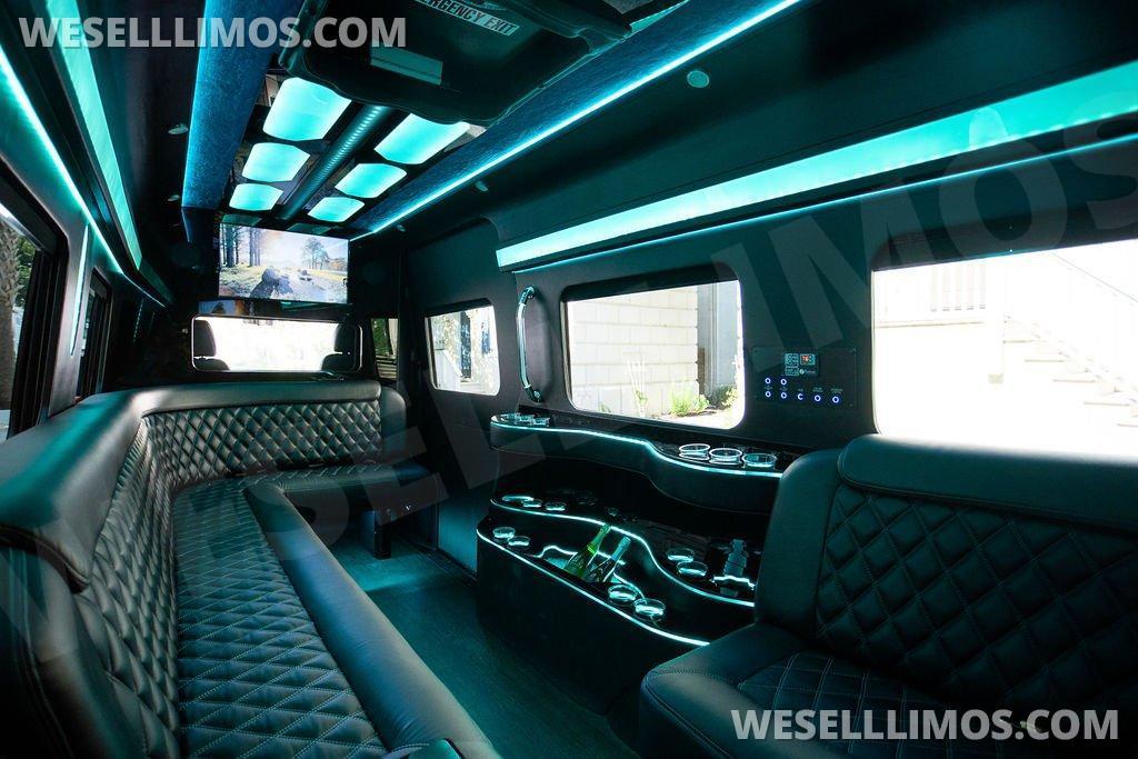 2015 Grech Mercedes-Benz 3500 Sprinter Limousine - Photo 4