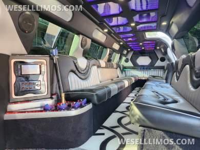 2018 Chevrolet Suburban SUV Stretch for Sale in Brooklyn, New York, US - Photo 2
