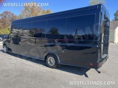 2027 Ford E450 Executive Shuttle for Sale in Pasadena, Maryland, US - Photo 4