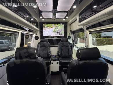 2015 Midwest Mercedes-Benz Sprinter high roof Sprinter Extended - Sprinter for Sale in Beverly Hills, CA - Photo 4