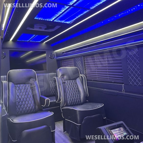 2019 Mercedes-Benz Sprinter 2500 CEO SUV Mobile Office for Sale in Los Angeles, CA - Photo 3