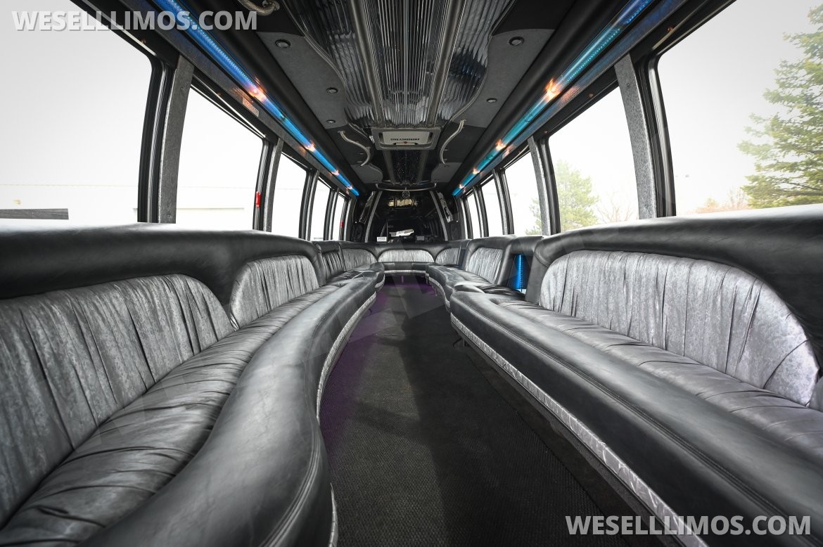 Limo Bus for Sale in Rochester, NY, NY - Photo 9