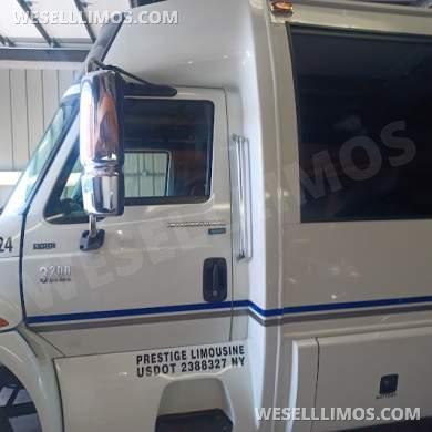 2007 Krystal Koach Freightliner Krystal KK-38 Limousine 36 pass. Party Bus Limo Bus - Limo Bus for Sale in Rochester, NY, NY - Photo 21