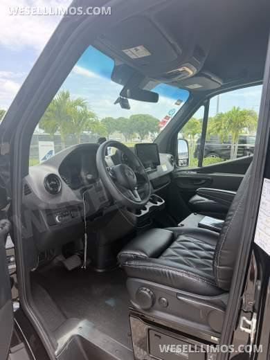 2023 Westwind Coachworks Mercedes-Benz Sprinter Executive Shuttle 3500 Sprinter - Sprinter for Sale in Delray Beach, FL - Photo 6