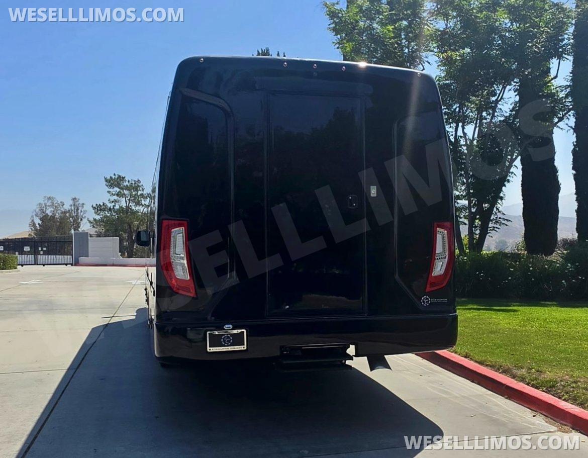 Executive Shuttle for Sale in Springfield, MO - Photo 12