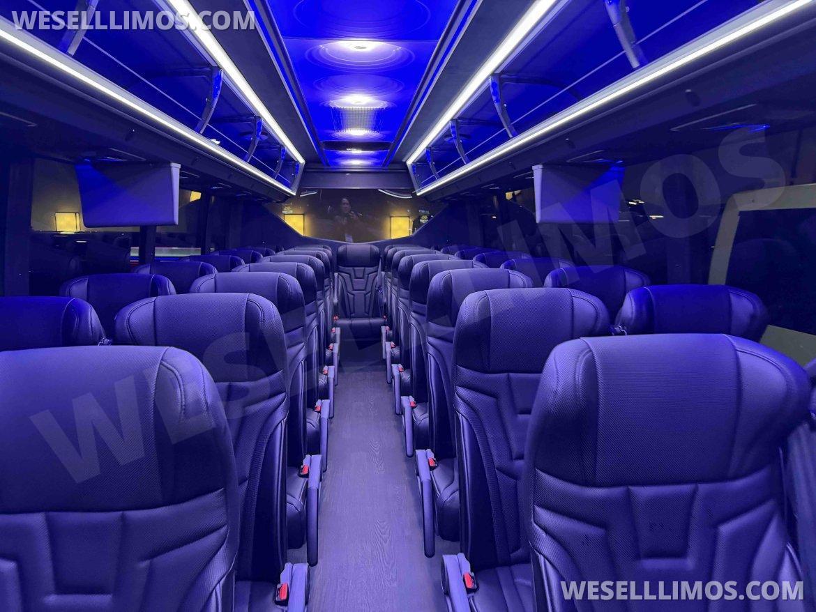 Executive Shuttle for Sale in Springfield, MO - Photo 17