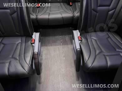 2026 Executive Coach Buiders Freightliner SupercoachXL Executive Shuttle - Executive Shuttle for Sale in Springfield, MO - Photo 18