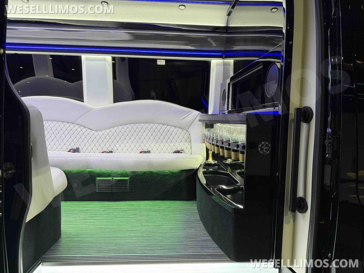 Limo Bus for Sale in Springfield, MO - Photo 19