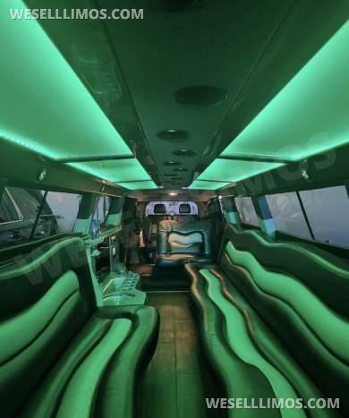2017 Dodge Durango.  Limousine - Limousine for Sale in Glendale, California, United States - Photo 17