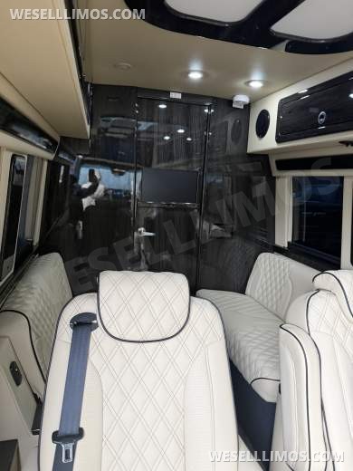 2024 Midwest design Mercedes-Benz Sprinter Sprinter - Sprinter for Sale in Queens, NY - Photo 14
