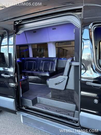 2018 Royale Ford Transit Limo Limousine - Limousine for Sale in Haverhill, MA - Photo 7