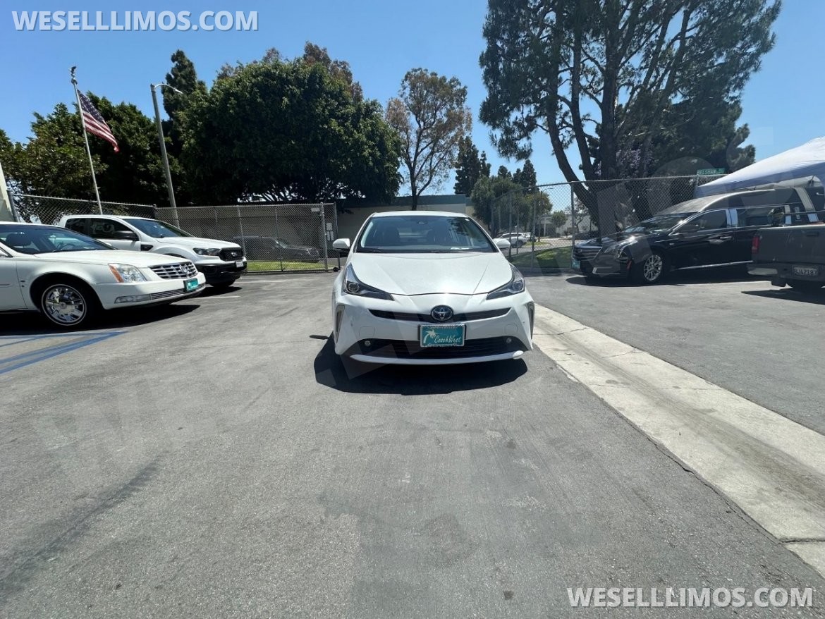 Photo of Sedan for sale: 2022 Toyota Prius XLE Hybrid by Toyota