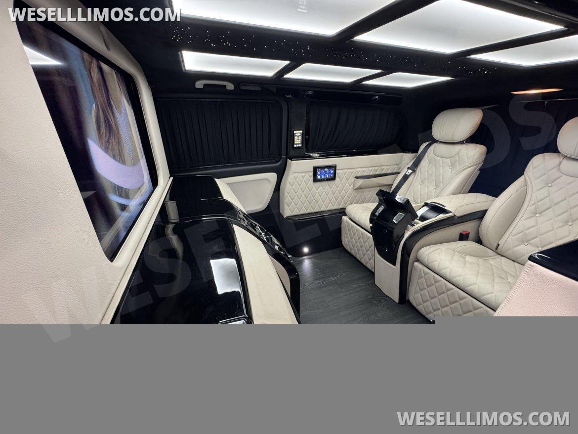 2023 First Class Customs, Inc. Mercedes-Benz Metris CEO Sprinter - Photo 2