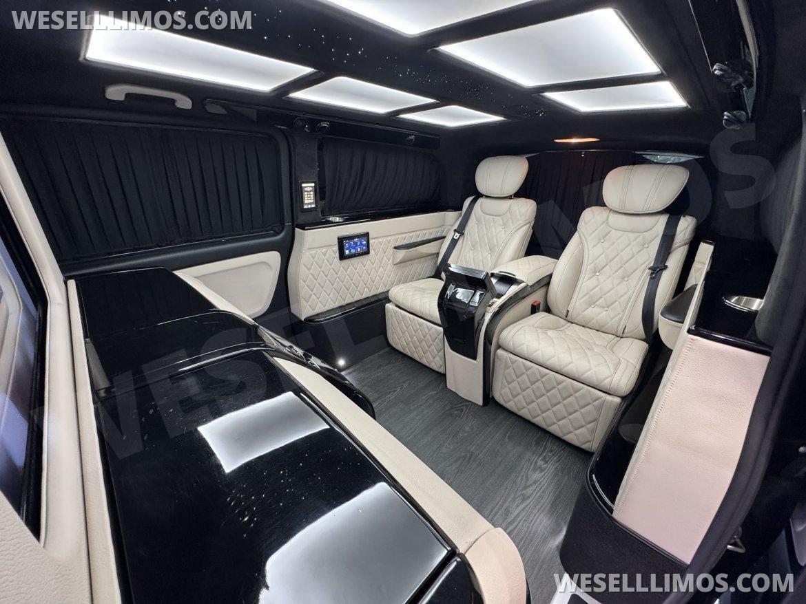 2023 First Class Customs, Inc. Mercedes-Benz Metris CEO Sprinter - Photo 3