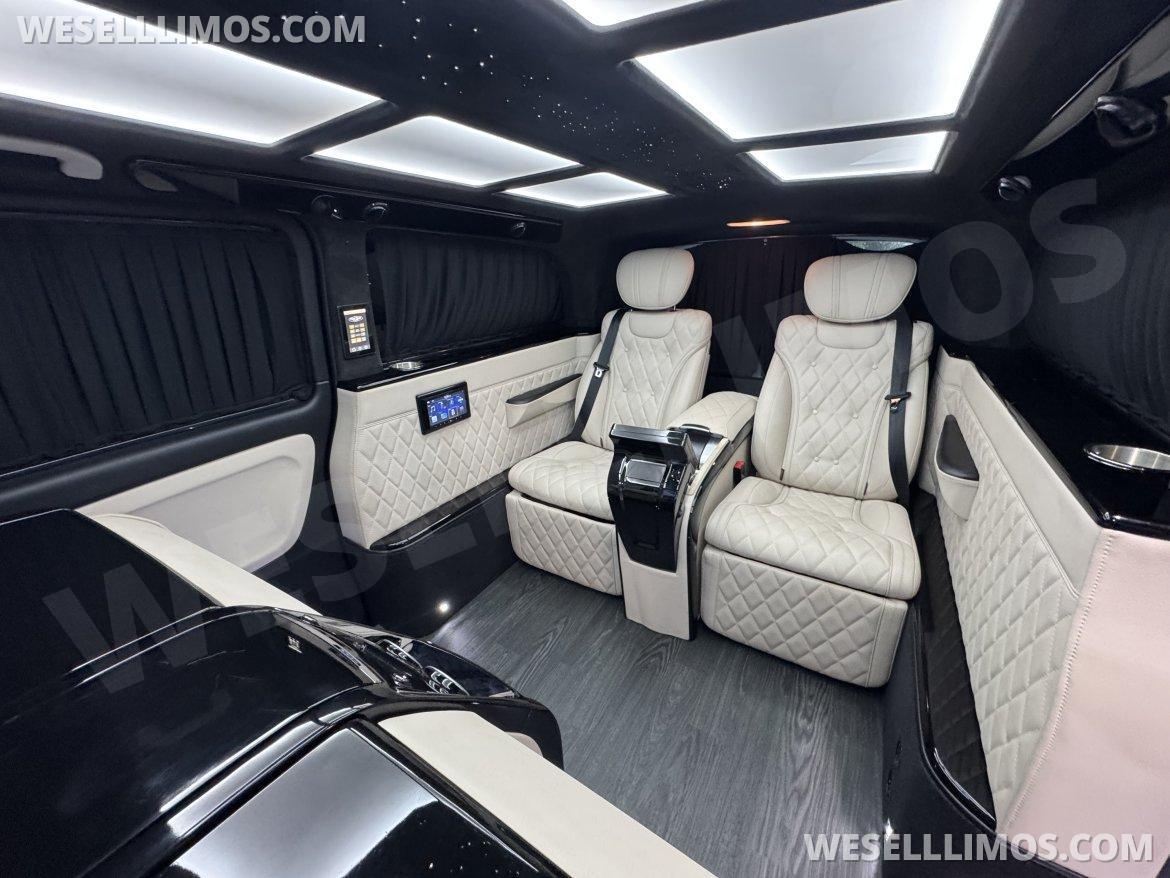 2023 First Class Customs, Inc. Mercedes-Benz Metris CEO Sprinter - Photo 4