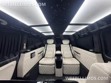 2023 First Class Customs, Inc. Mercedes-Benz Metris CEO Sprinter - Sprinter for Sale in Springfield, Missouri, United States - Photo 15