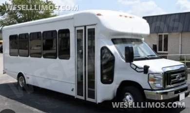 2018 Ford E450 Limo Bus - Limo Bus for Sale in Los Angeles, CA - Photo 40