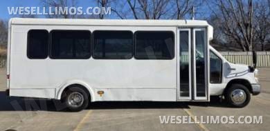 2018 Ford E450 Limo Bus - Limo Bus for Sale in Los Angeles, CA - Photo 3
