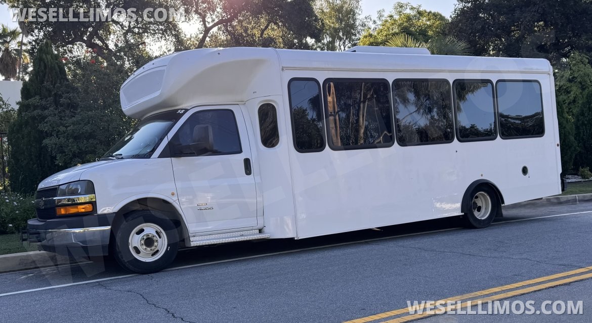 Photo of Limo Bus for sale: 2018 Ford E450 30" by Coach builder
