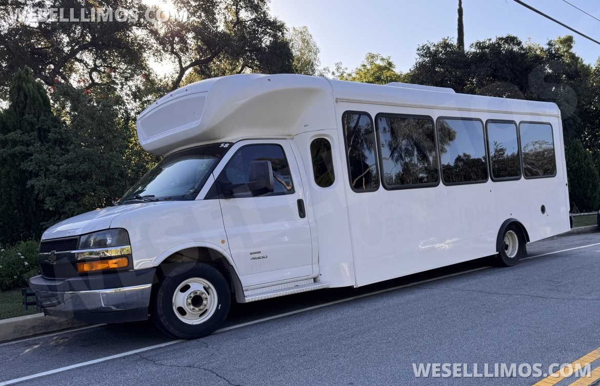 Photo of Limo Bus for sale: 2018 Ford E450 30" by Coach builder