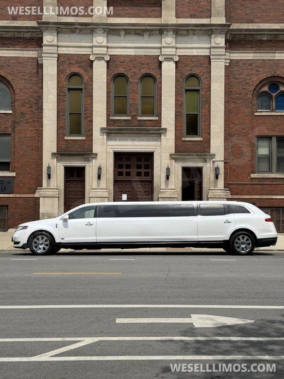 2016 Lincoln MKT Limousine for Sale in Naperville, IL - Main Photo