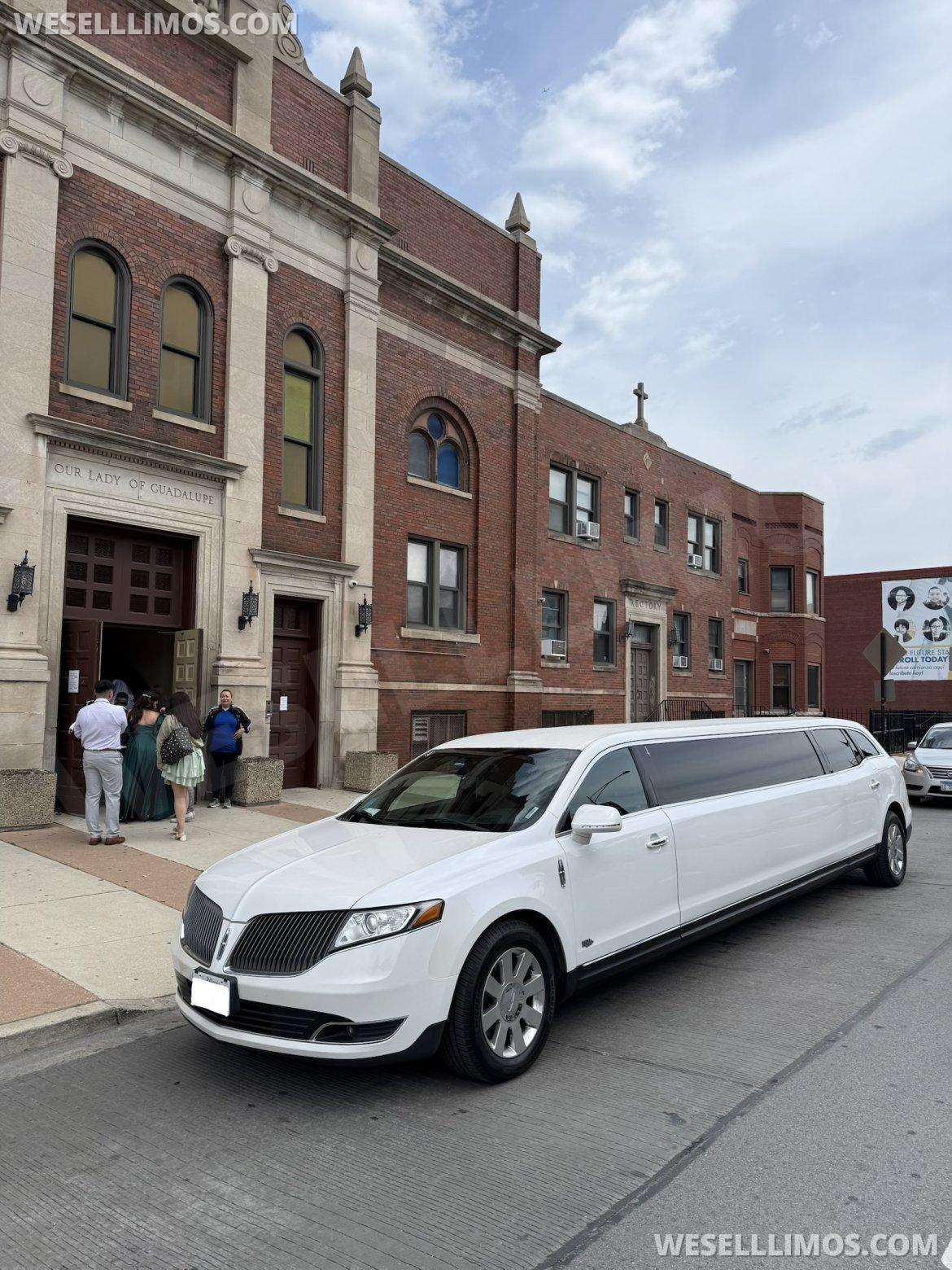 Limousine for Sale in Naperville, IL - Photo 3