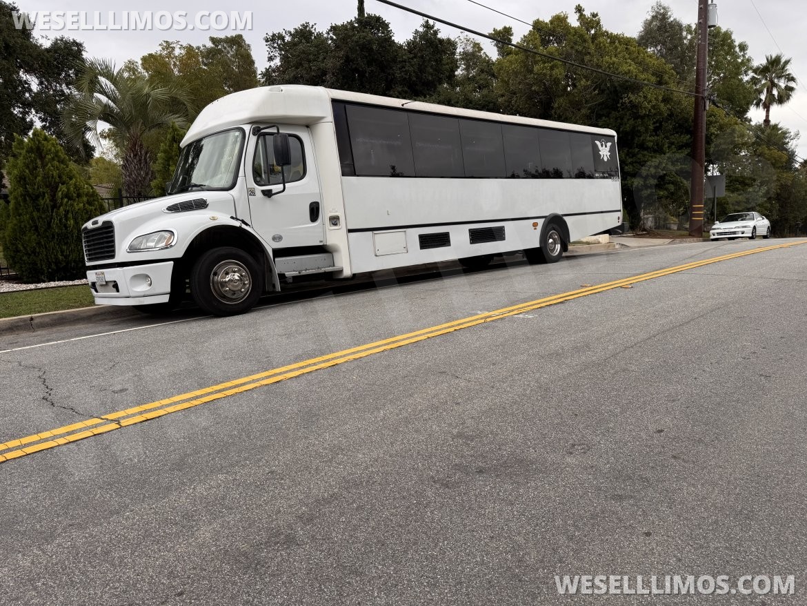 Photo of Shuttle Bus for sale: 2017 Freightliner M2 45"