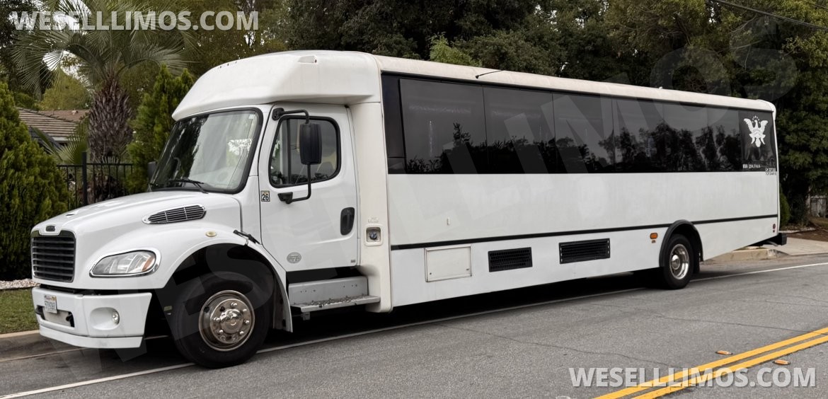 Photo of Shuttle Bus for sale: 2017 Freightliner M2 45"