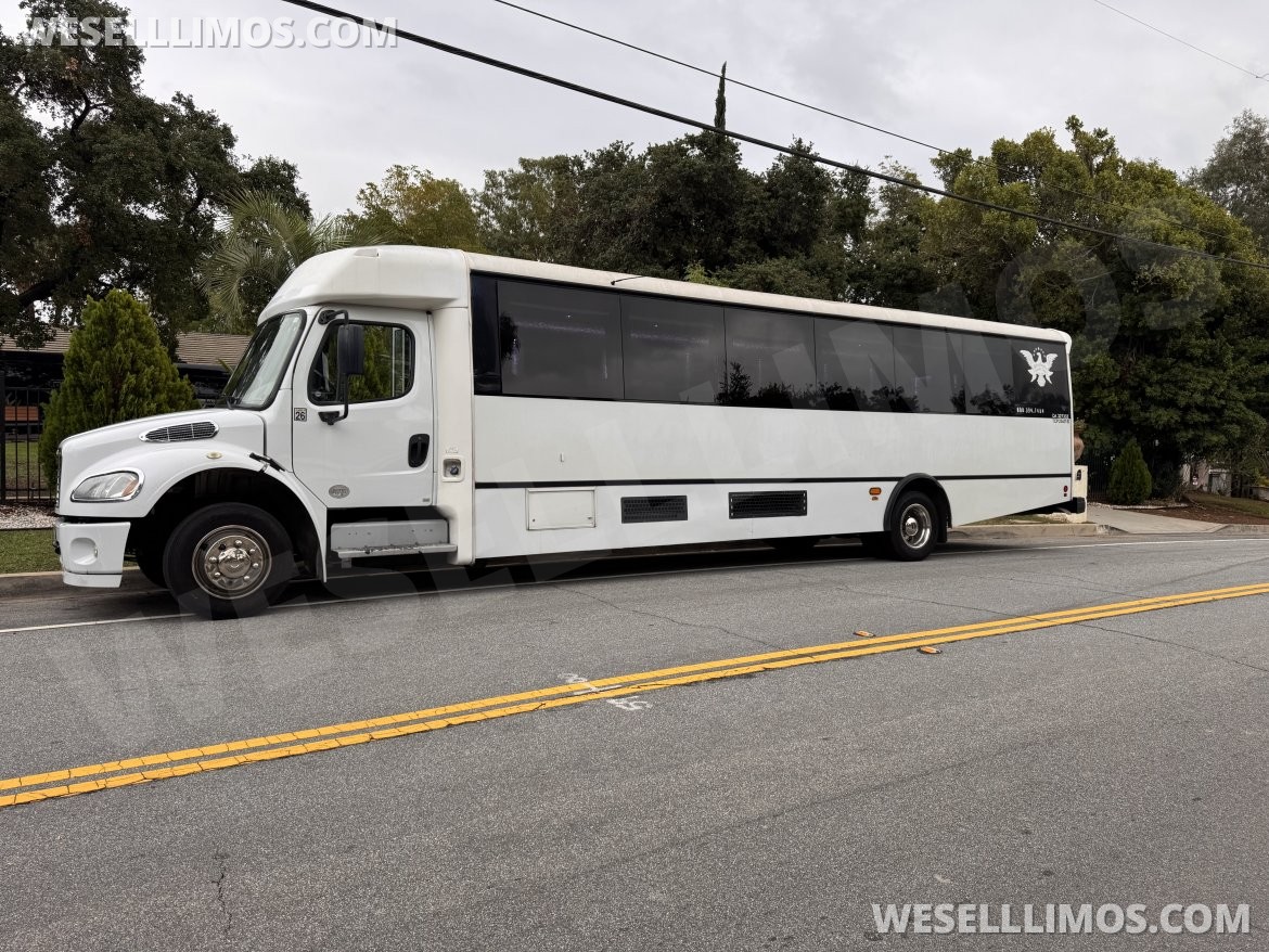 Photo of Shuttle Bus for sale: 2017 Freightliner M2 45"