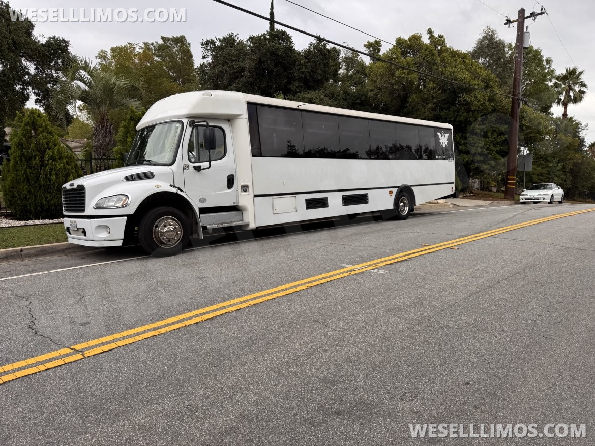 Photo of Shuttle Bus for sale: 2017 Freightliner M2 45"