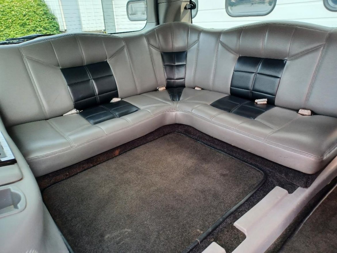 SUV Stretch for Sale in Rochester, NY - Photo 10