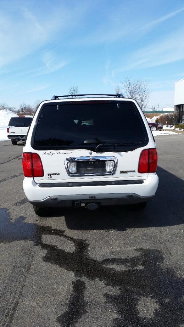 2002 Lincoln Lincoln Navigator Star Wars Edition 16-18 passenger SUV Stretch for Sale in Rochester, NY - Photo 3