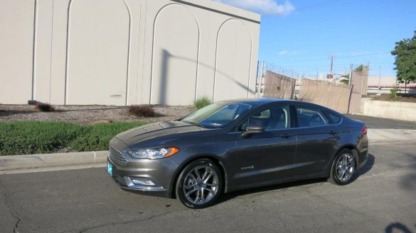 2017 Ford Fusion SE Hybrid Sedan for Sale in carson, CA - Main Photo