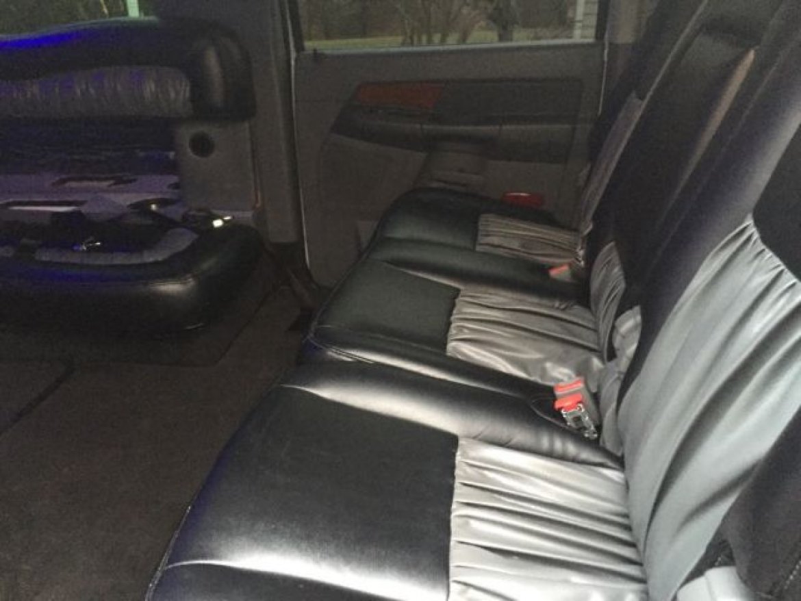Limousine for Sale in North East, PA - Photo 8
