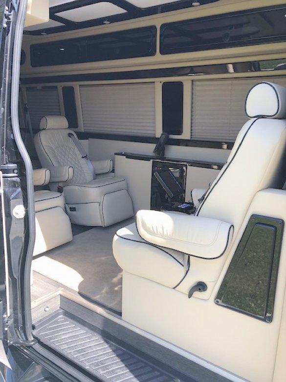 2016 Mercedes-Benz Sprinter 2500 Business Class Sprinter for Sale in Breaux Bridge, LA - Photo 3