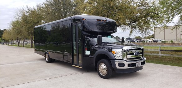 2015 Ford F550 Limo Bus for Sale in Houston, TX - Main Photo