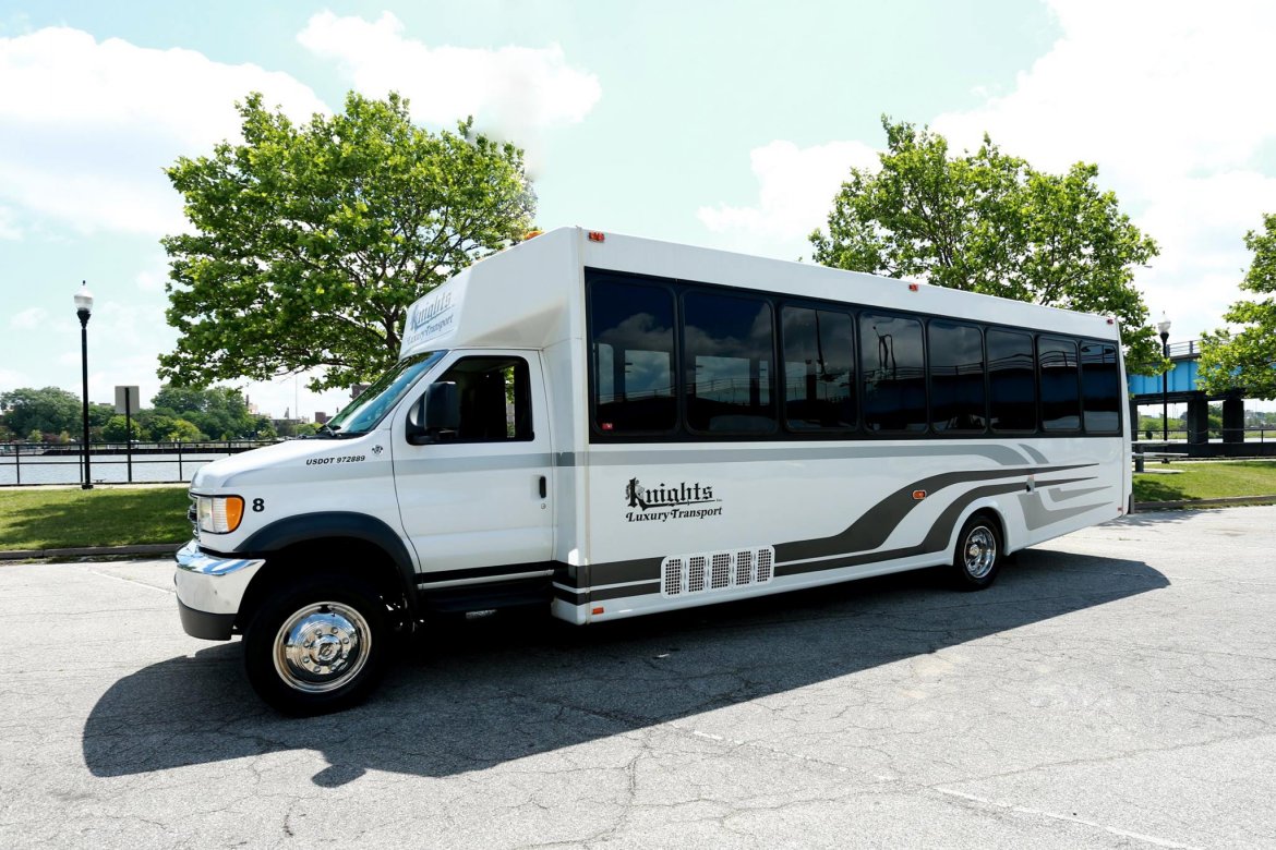 Limo Bus for sale: 2003 Ford E550