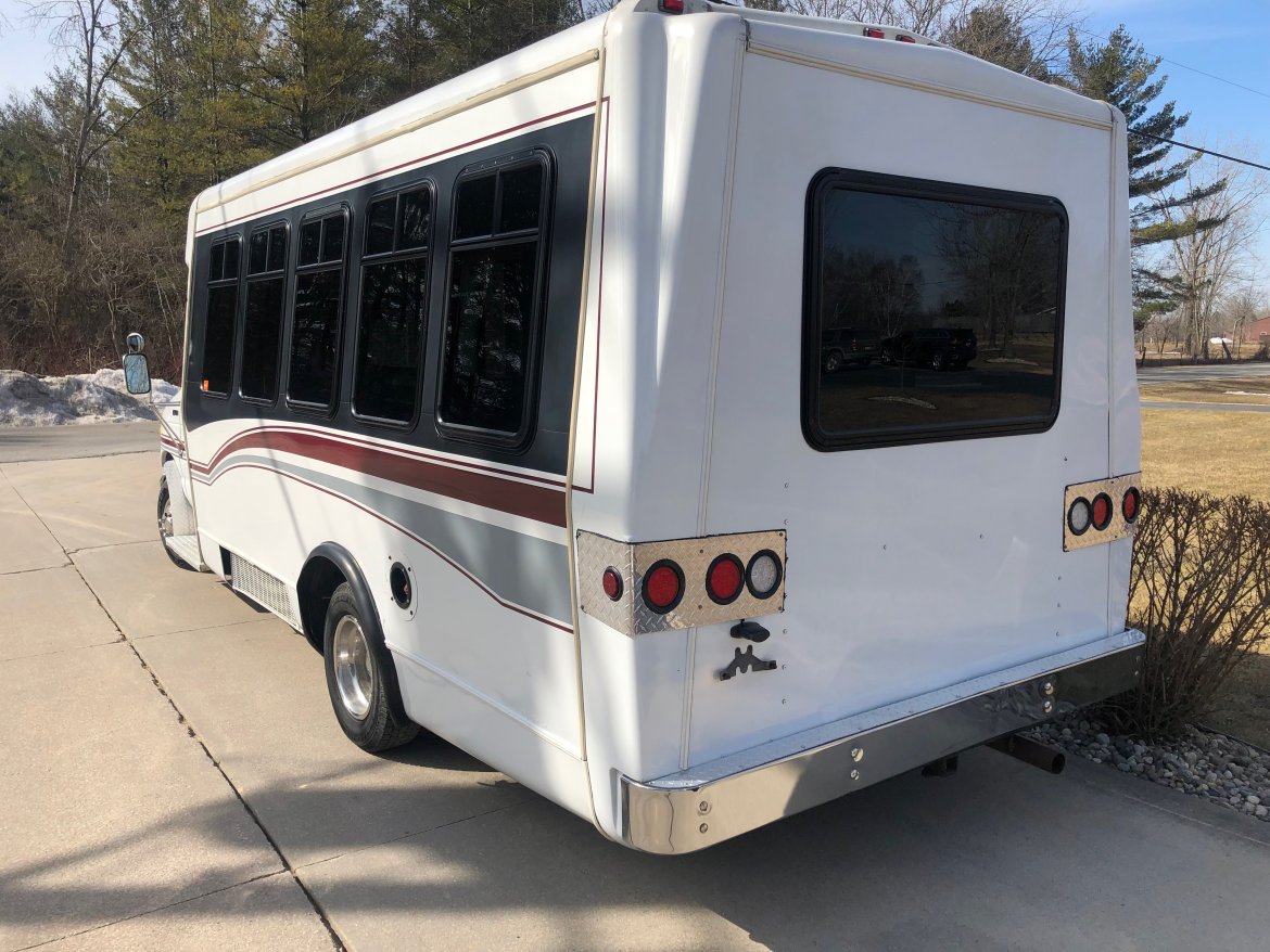 Limo Bus for Sale in Clare, MI - Photo 2
