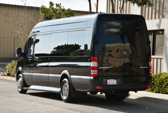 2015 Mercedes-Benz Sprinter 3500 Sprinter for Sale in Fontana, CA - Photo 3