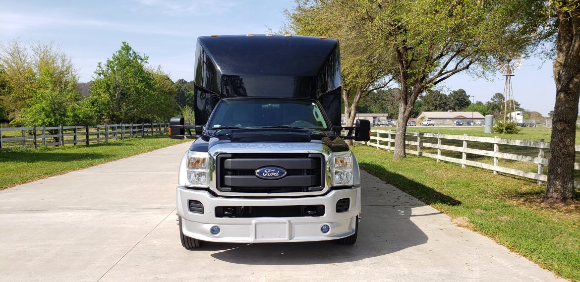 Limo Bus for Sale in Houston, TX - Photo 2