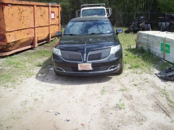2013 Lincoln MKT Limousine for Sale in Jacksonville, FL - Photo 3