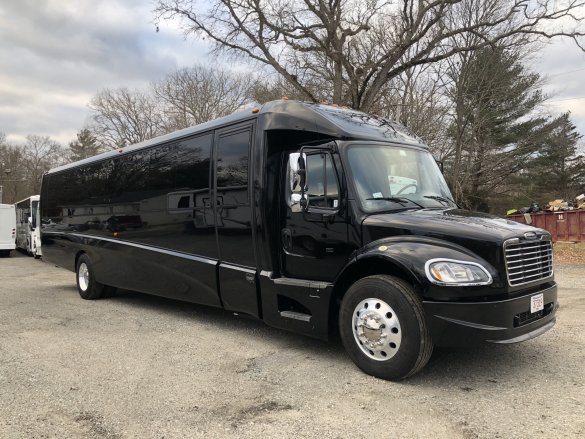 2015 Freightliner M2 Shuttle Bus for Sale in Westport, MA - Photo 2