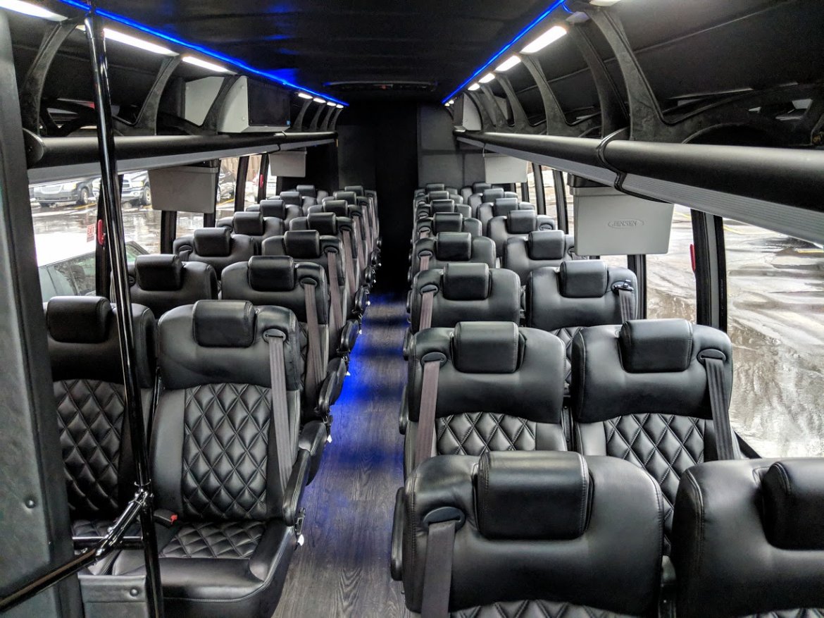 Executive Shuttle for Sale in Troy, MI - Photo 7