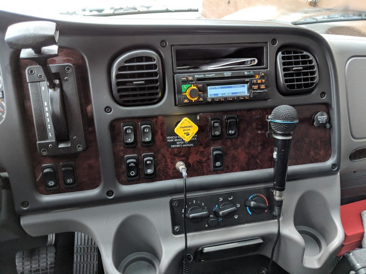 Executive Shuttle for Sale in Troy, MI - Photo 14