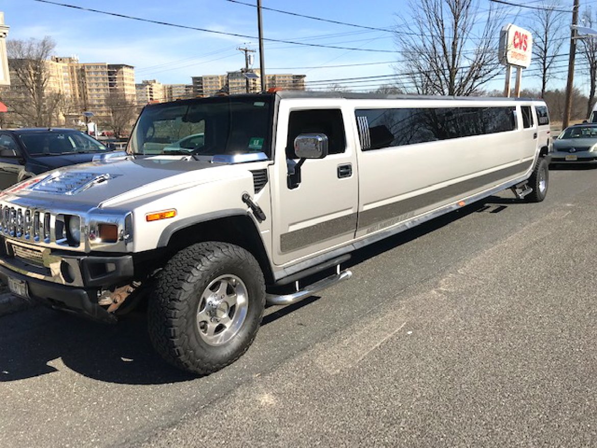 SUV Stretch for Sale in MT. Laurel, NJ - Photo 3